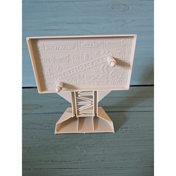 Mario Kart Hot Wheels Circuit Track Part Sign Curved Track Holder Replacement - Picture 2 of 7